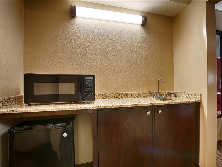 Western Of & & Conference Center 3*